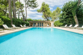 Гостиница Auberge De Noves Domaine Du Deves  Нов